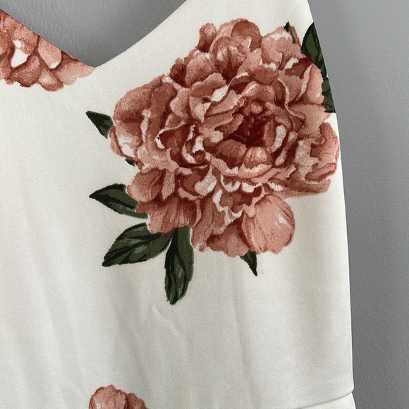 Max and Riley Floral Dress - Picture 3 of 4